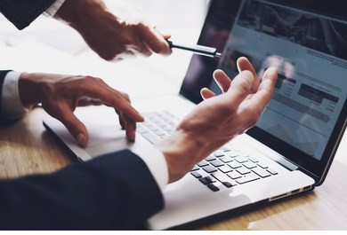 跨国投资与企业移民部